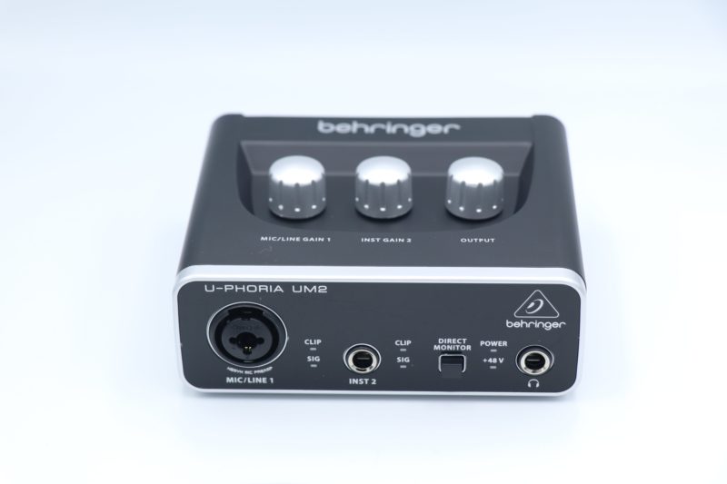behringer（ベリンガー）UM2 U-PHORIAをレビュー。5,000円未満で買える激安オーディオインターフェイス | 弾き語りすとLABO
