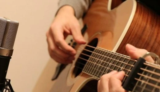 ギターアルペジオの基本パターンを覚えよう。指弾き・ピック、それぞれのパターンを解説