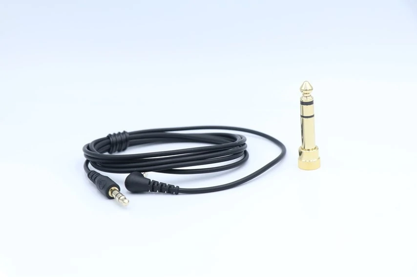 ATH-EP1000IR付属のケーブルと6.3mm変換アダプタ