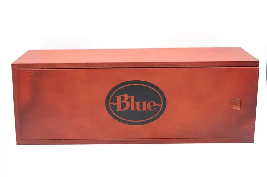 BLUE baby bottleの木箱