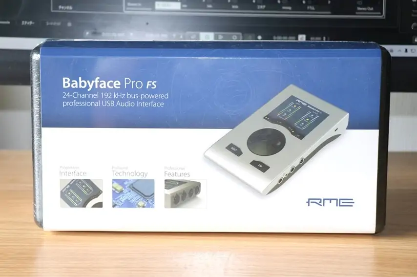 RME Babyface Pro FSの外箱
