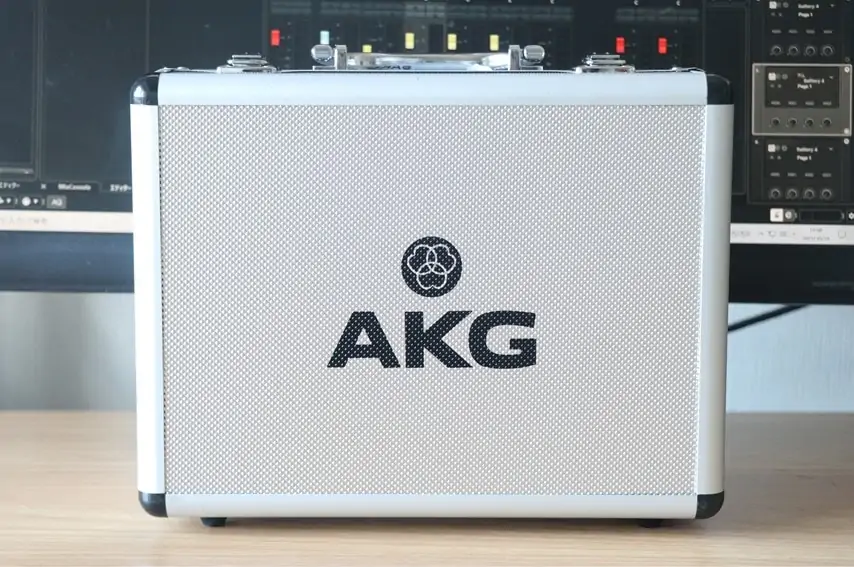 AKG C414 XLSのキャリングハードケース