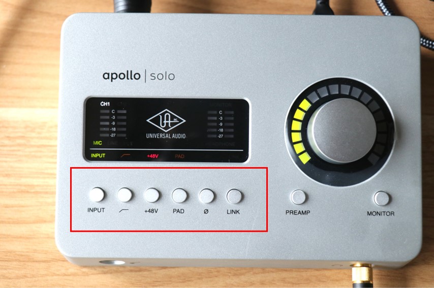 Universal Audio Apollo Solo 6つのボタンでインプットの細かい調整を行う