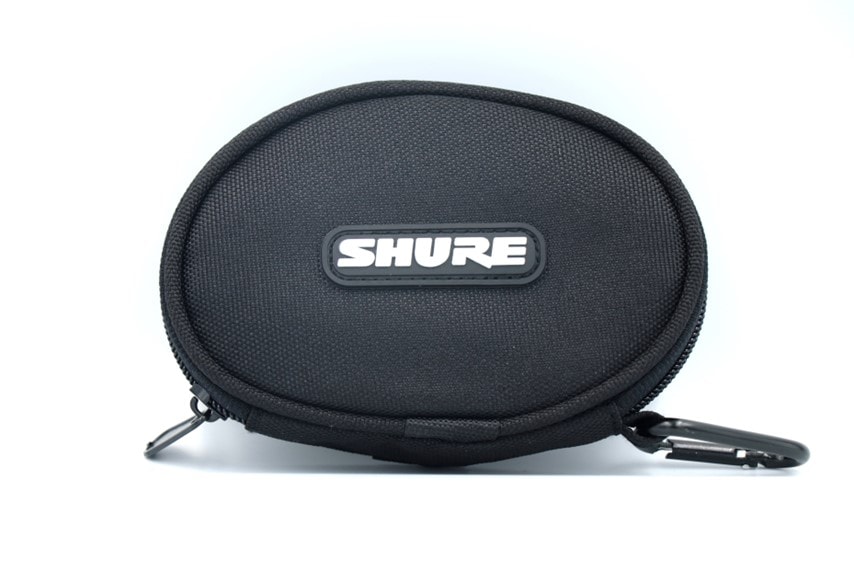 SHURE SE215 Special Editionのケース
