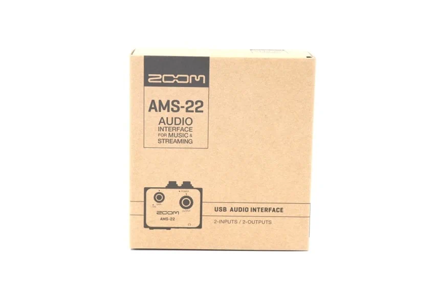 ZOOM AMS-22の外箱