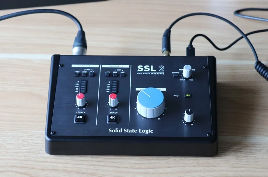 Solid State Logic SSL2 駆動しているところ。正面