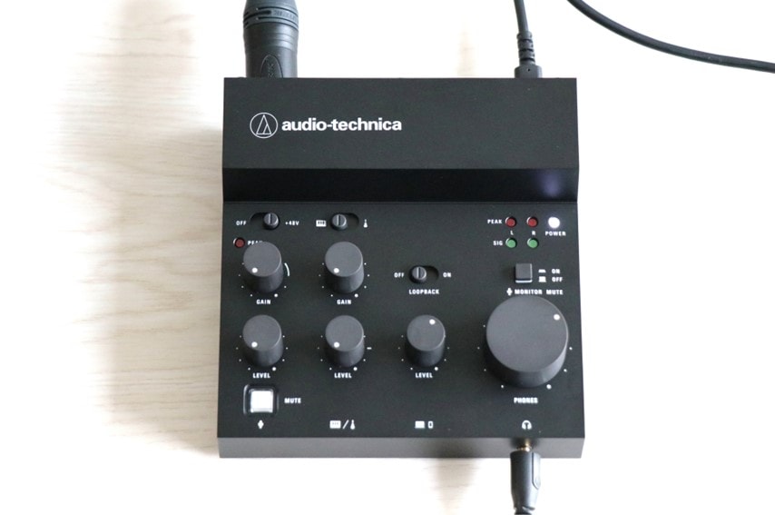 audio technica AT-UMX3。上から撮影