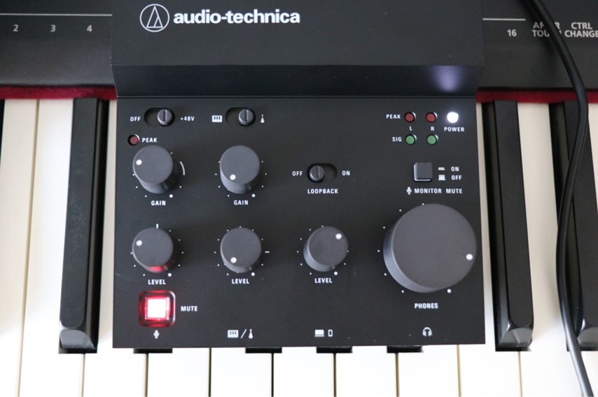 audio technica AT-UMX3。ミュートONの状態
